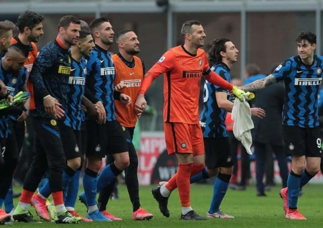 九游娱乐下载-完美国米击溃疲惫米兰！德比3球差距是争冠分水岭？